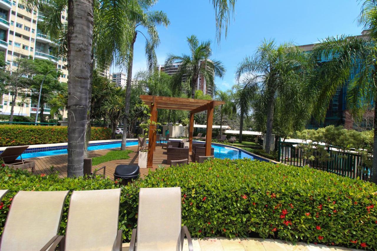 Barra Da Tijuca - 9 - Flat Premium Com Cozinha, Fogao Cooktop, Geladeira Grande, Smart Tv Grande, Lindo E Muitissimo Confortavel, Balsa Para A Praia Gratis E Estacionamento Gratuito Rio de Janeiro Eksteriør billede