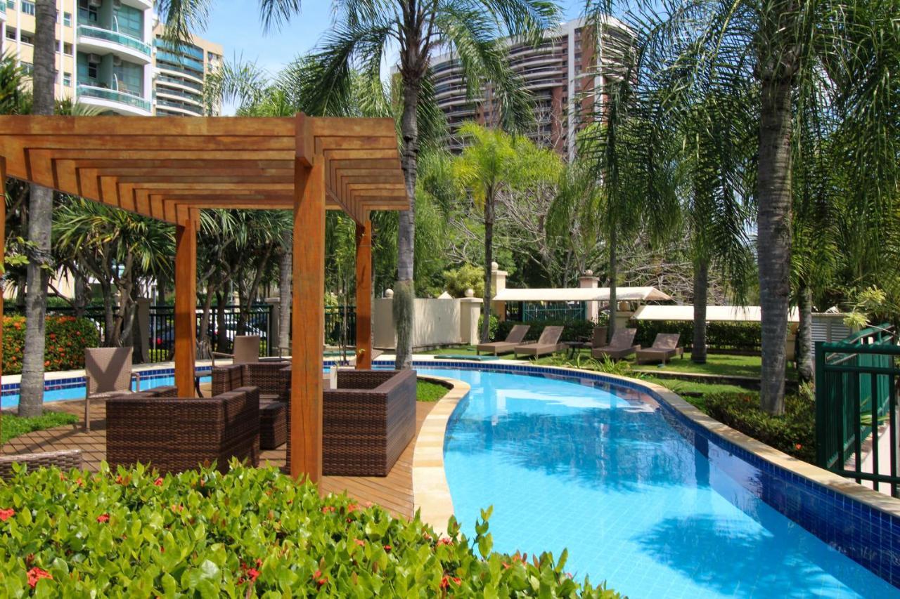 Barra Da Tijuca - 9 - Flat Premium Com Cozinha, Fogao Cooktop, Geladeira Grande, Smart Tv Grande, Lindo E Muitissimo Confortavel, Balsa Para A Praia Gratis E Estacionamento Gratuito Rio de Janeiro Eksteriør billede