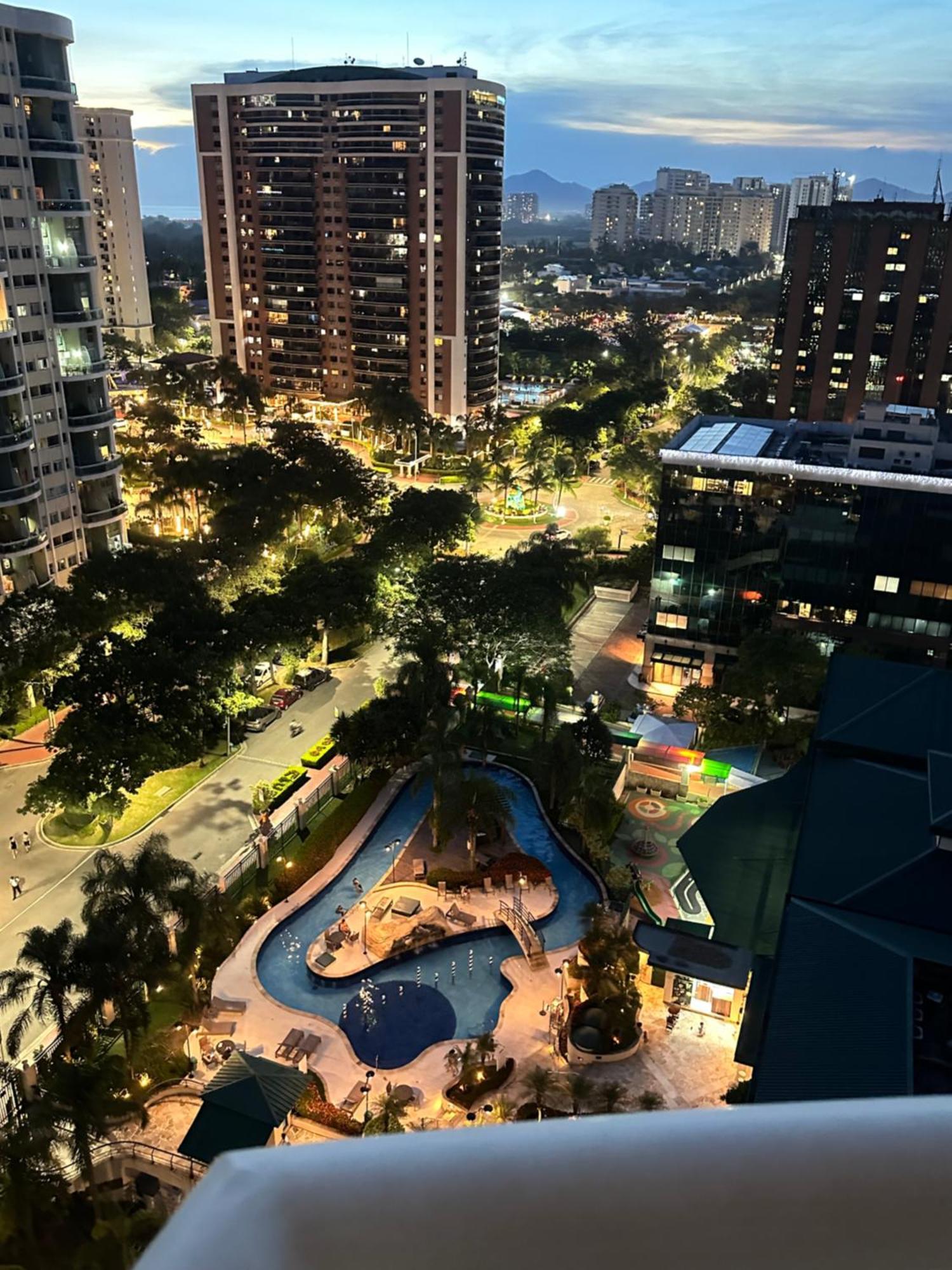Barra Da Tijuca - 9 - Flat Premium Com Cozinha, Fogao Cooktop, Geladeira Grande, Smart Tv Grande, Lindo E Muitissimo Confortavel, Balsa Para A Praia Gratis E Estacionamento Gratuito Rio de Janeiro Eksteriør billede