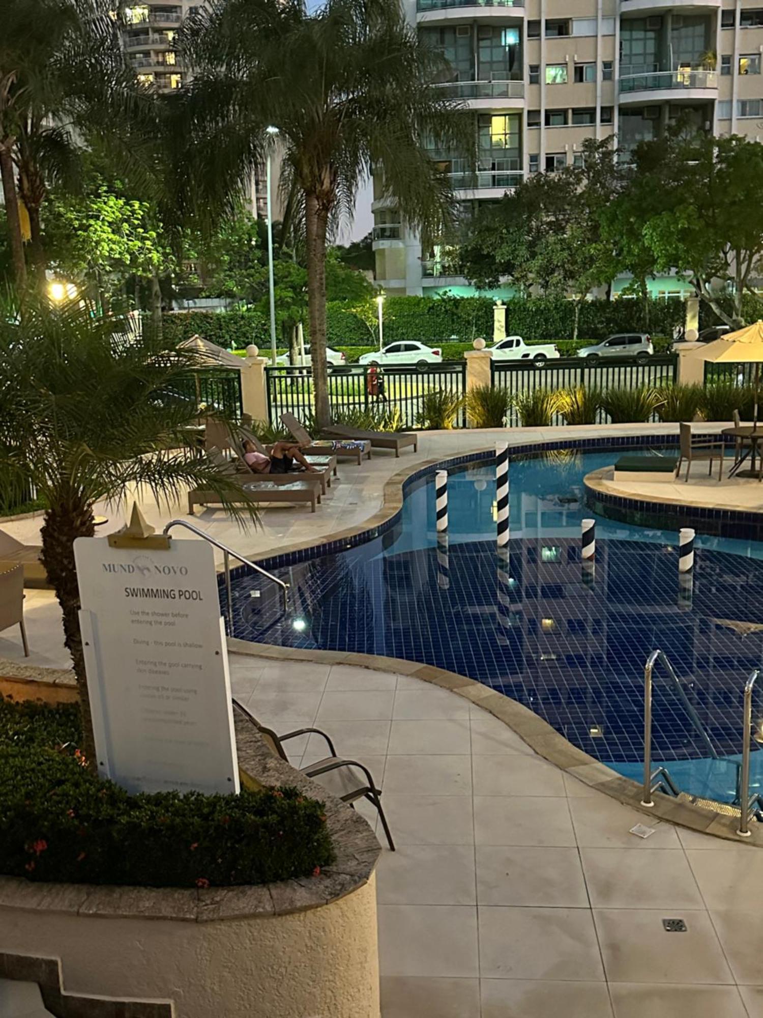 Barra Da Tijuca - 9 - Flat Premium Com Cozinha, Fogao Cooktop, Geladeira Grande, Smart Tv Grande, Lindo E Muitissimo Confortavel, Balsa Para A Praia Gratis E Estacionamento Gratuito Rio de Janeiro Eksteriør billede